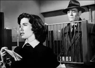 Année : 1956
Genre : Policier 
Acteurs : Henry Fonda, Vera Miles
Indices : Jazz/Banque/Persécution/Écriture. 
Quel est ce film?