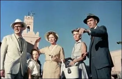 Année : 1956 
Genre : Thriller 
Acteurs : James Stewart, Doris Day
Indices : Maroc/Assassinat/fils/Attentat. 
Quel est ce film ?