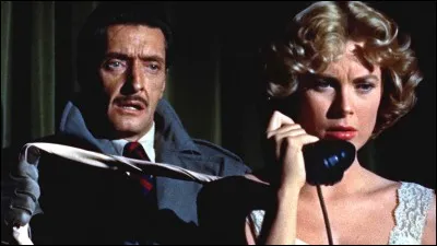 Année : 1955 
Genre : Thriller 
Acteurs : Ray Milland, Grace Kelly
Indices : Tennis/Roman/Capitaine/Assassinat. 
Quel est ce film ?