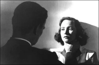 Année : 1943 
Genre : Policier 
Acteurs : Teresa Wright, MacDonald Carey
Indices : Nièce/Assassin/Homonyme/Veuves. 
Quel est ce film?