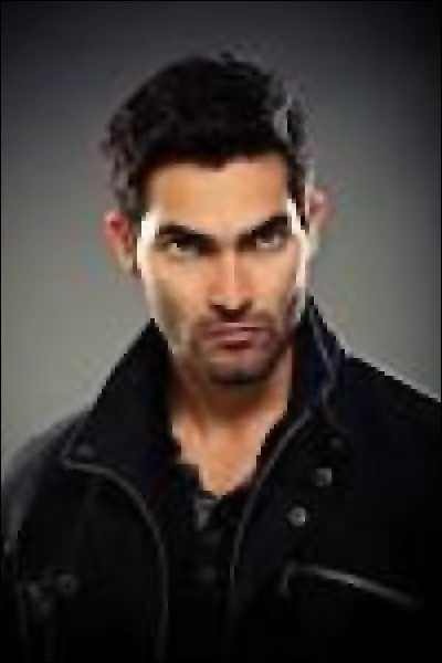 Quel est le genre de Derek Hale ?