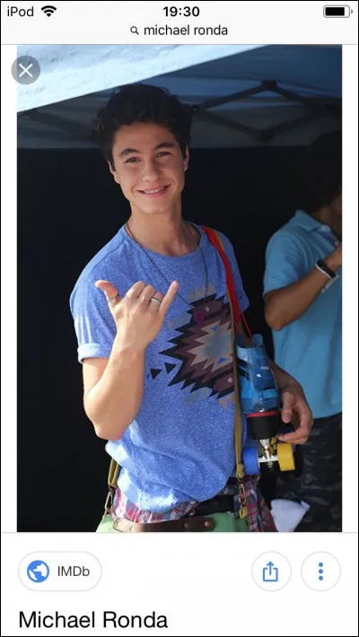 Simón aime-t-il Luna dans la saison 1 ?