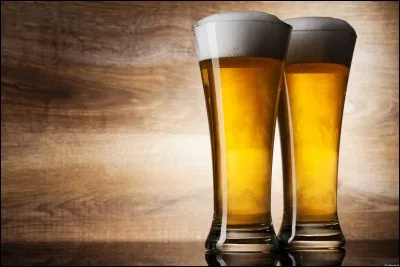 Quel est l'auteur du livre "La Première Gorgée de bière et autres plaisirs minuscules" ?