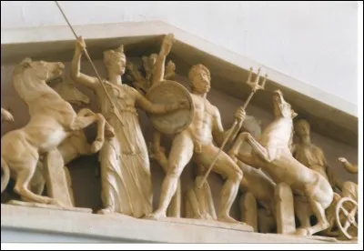 Qui a écrit : "Histoire de la Guerre du Péloponnèse" ?