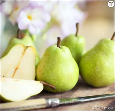 Savez-vous que la poire facilite la digestion, lutte contre les maladies cardio-vasculaires, mais elle peut aider le rire qui est un excellent anti-dépresseur, il suffit...