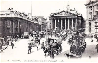 La finance se développe durant cette phase de 2e industrialisation et...