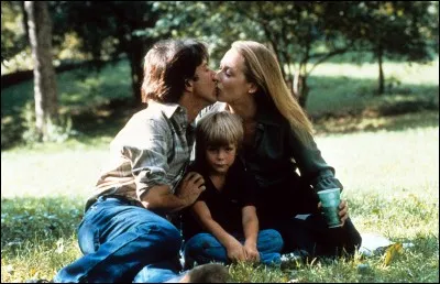 Dans le film "Kramer contre Kramer", c'est l'épouse qui quitte son mari et son enfant...