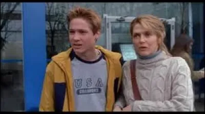 Comment ce jeune homme meurt-il ?