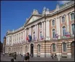 Comment nomme-t-on l'htel de ville de Toulouse ?