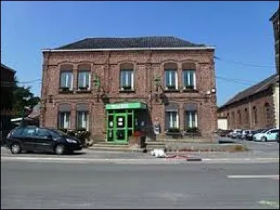 Petit tour dans les Hauts-de-France, à Faumont. Ville de l'agglomération de Douai, elle se situe dans le département ...