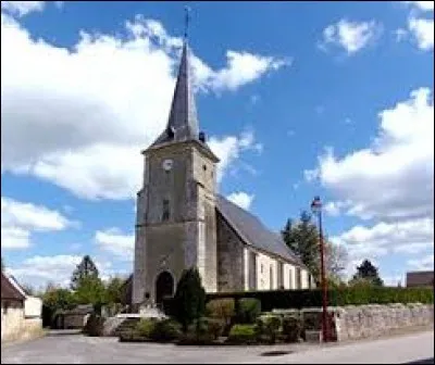 Voici l'église Saint-Pierre de Montchevrel. Village Ornais, il se situe dans l'ancienne région ...