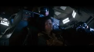 Année : 1979
Genre : Épouvante-Horreur 
Acteurs : Sigourney Weaver, Tom Skerritt
Indices : Nostromo/Minerai/Arachnide/Ventre. 
Quel est ce film ?
