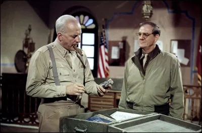 Année : 1970 
Genre : Guerre 
Acteurs : George C. Scott, Karl Malden
Indices : Général/Stratégie/Tunis/Montgomery. 
Quel est ce film ?