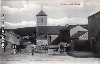 Village d'Occitanie, dans la Montagne Noire, Lacombe se situe dans le d&eacute;partement ...