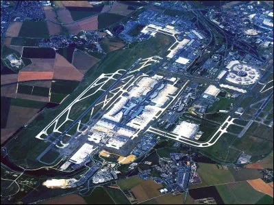 Quelle autoroute part de l'aéroport le plus fréquenté de France, le deuxième au niveau européen, après Heathrow à Londres, et enfin le dixième au classement international. Pour ceux qui le ne savent pas, je parle de l'aéroport Roissy Charles de Gaulle.