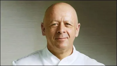 Ce cuisinier, juré de l'émission Top Chef sur M6, adepte de la "street food" comme "moteur d'intégration dans la société", c'est ...