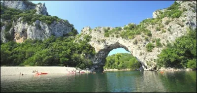 Quel est le gentil&eacute; de l'Ard&egrave;che ?