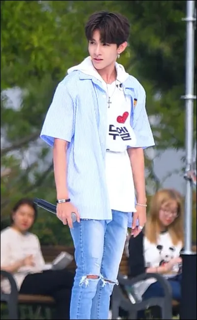 Comment s'appelle cet acteur ?