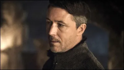 Littlefinger meurt dans la saison...