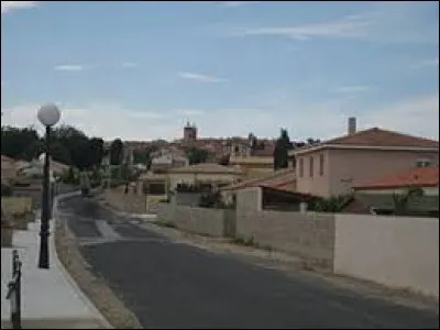 Je vous emmène maintenant en Occitanie, à Ponteilla. Ville de la métropole Perpignanaise, dans la vallée des Aspres, elle se situe dans le département ...