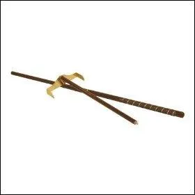 Quel objet les croupiers utilisent-ils pour ramasser les jetons ?