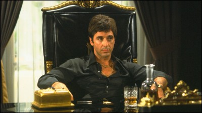 Année : 1983 
Genre : Action 
Acteurs : Al Pacino, Michelle Pfeiffer
Indices : Cuba/Cocaïne/Tronçonneuse/Pègre.
Quel est ce film ?