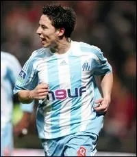 Quel club joue sous ces couleurs ?