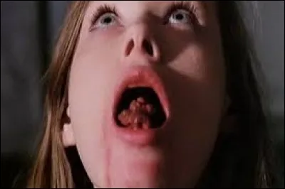 Ann&eacute;e : 1975 Genre : &Eacute;pouvante-Horreur Acteurs : Barbara Steele, David Cronenberg.Indices : Couple/Immobilier/Crimes/Reich.Quel est ce film ?