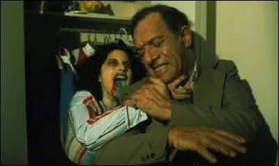 Ann&eacute;e : 1976 Genre : &Eacute;pouvante-Horreur Acteurs : Marilyn Chambers, Joe Silver.Indices : Moto/Orifice/Dard/Aisselles. Quel est ce film ?