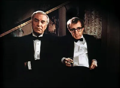 Année : 1989 
Genre : Comédie Dramatique 
Acteurs : Anjelica Huston, Woody Allen
Indices : Ophtalmologue/Documentaliste/Hôtesse/Pègre.
Quel est ce film ?