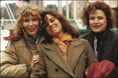 Année : 1986
Genre : Comédie dramatique 
Acteurs : Dianne Wiest, Woody Allen
Indices : Destin/Hypocondriaque/Peintre/Amour.
Quel est ce film ?