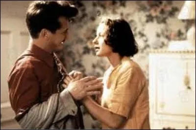 Année : 1999
Genre : Musicale 
Acteurs : Sean Penn, Anthony LaPaglia
Indices : Jazz/Maquereau/Misogyne/Muette.
Quel est ce film ?