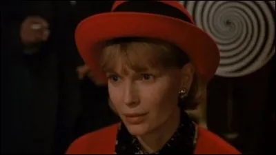 Année : 1990 
Genre : Comédie dramatique 
Acteurs : Mia Farrow, William Hurt
Indices : Chiropracteur/Potion/Amants/Calcutta.
Quel est ce film ?