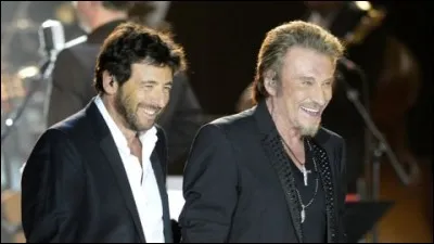 Patrick Bruel a écrit et composé ''Et puis je sais'' pour Johnny Hallyday. Quel acteur avait chanté avant lui ''Maintenant je sais'' en 1974 ?