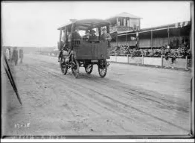 Qui était "L'Obéissante" d'Amédée Bollée, en 1873 ?