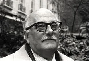 Qui est l'auteur dramatique de la pice dliceusement inquitante 'Monsieur Monsieur' (1951) ?