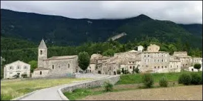 Nous terminons cette balade en région P.A.C.A, à Savoillan. Petit village de 70 habitants, sur les contreforts du mont Ventoux, il se situe dans le département ...