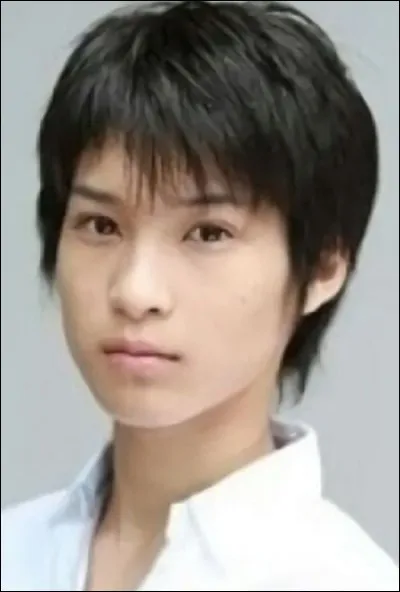 Black Butler (Kuroshitsuji) est le manga de :