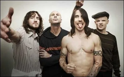 ''Under the Bridge'' est une chanson des Red Hot Chili Peppers. Quel célèbre pont se trouve dans l'État dont est originaire ce groupe ?