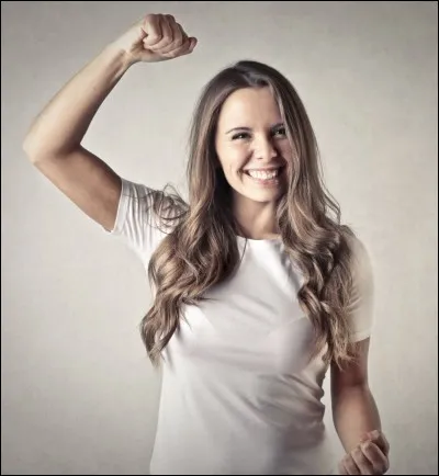 Qui, parmi ces 4 youtubeurs, a participé à la série "Presque adultes" ?