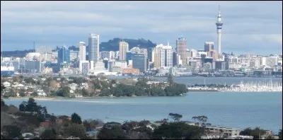 Kiribati a comme capitale ---