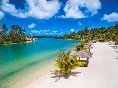 Le Vanuatu a comme capitale ---