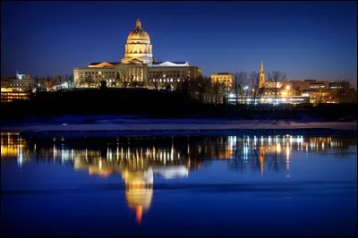 Aux Etats-Unis, quelle ville est la capitale du Missouri ?