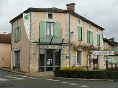 Commune de Charente limousine, Massignac se situe en région ...