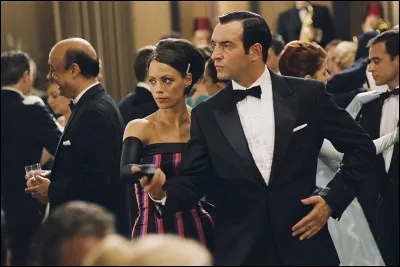 Dans « Le Caire, nid d'espion », Jean Dujardin est un espion qui a pour nom de code... ?