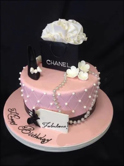 Et puis un parfum de Chanel !