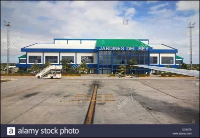 Comment se nomme l'aéroport desservant Cayo Coco ?