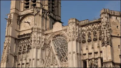 Quelle est la préfecture de ce département ?