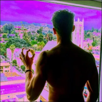 Dans mes DM, il y a des "Je t'aime"...