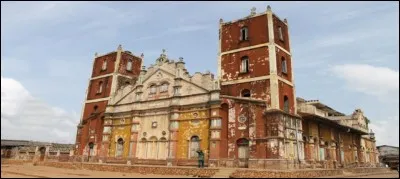 Cette ville africaine, capitale du Bénin, c'est ...